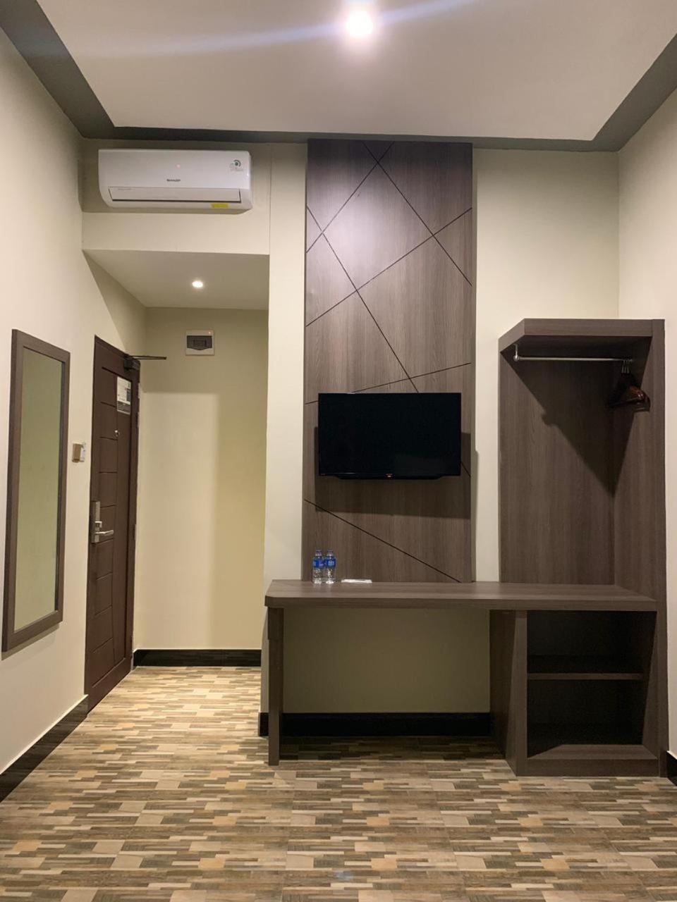 Bless Hotels Sintang Ngoại thất bức ảnh